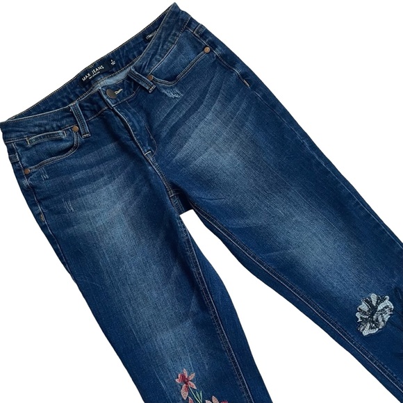 Max Jeans Size 4 Straight Crop Floral Embroidery Raw Hem Distressed Denim Jeans - Picture 8 of 11